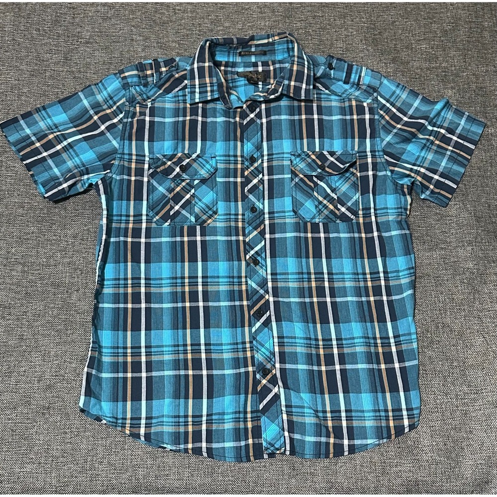 Helix Athletic‎ Fit Men's L Blue Plaid Short Sleeve Shirt